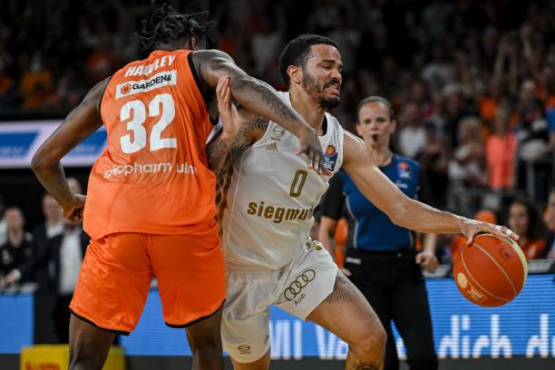 更是选手们 更是选手们