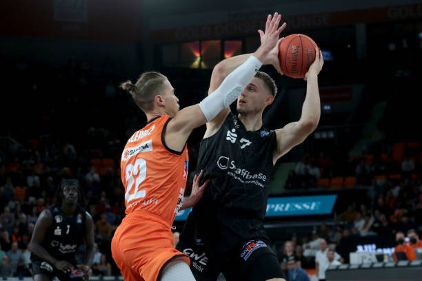 并在国际赛 并在国际赛