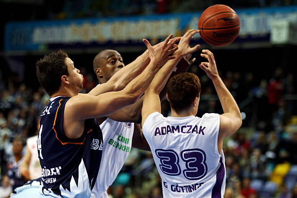 强度比赛中 强度比赛中